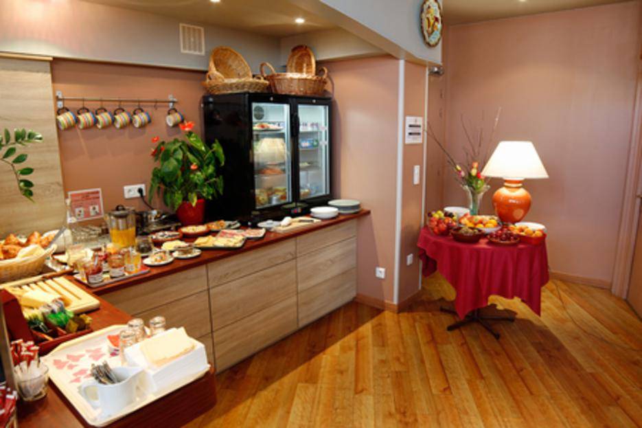 Salle petit d�jeuner h�tel Aliz�